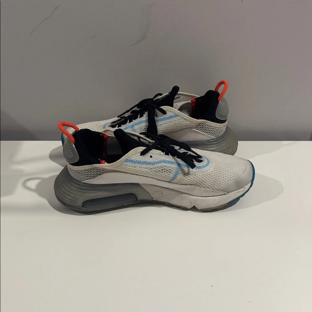 Nike Air Max 2090 White Blue Black Sneakers Youth 5.5Y EU 38 Women’s 7.5-8 - Picture 7 of 9